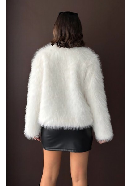 Düğme Detaylı Uzun Kollu Suni Kürk Ceket indirimleri