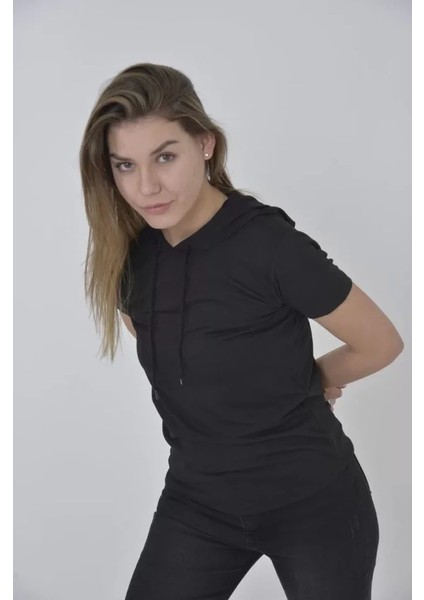 Kapşonlu Slim Fit T-Shirt - Siyah fırsatları