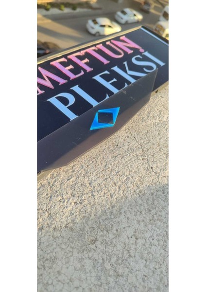 Togg Model Mat Pleksi Plakalık fırsatları