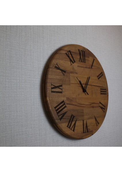 Romen Rakamlı Lazer Kazıma Ahşap Duvar Saati - 42CM Sessiz Mekanizma - Ceviz Rengi
