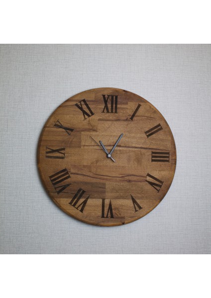 Romen Rakamlı Lazer Kazıma Ahşap Duvar Saati - 42CM Sessiz Mekanizma - Ceviz Rengi