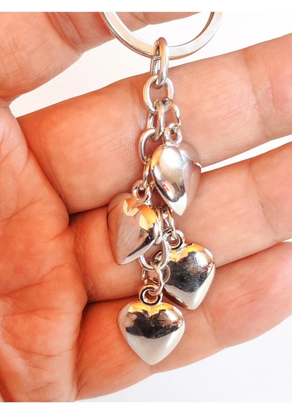 Küçük Kalplerden Oluşan Metal Anahtarlık