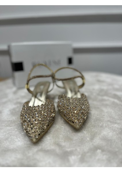 Parla Kristal Taşlı Gold Gümüş 4 cm Inve Topuklu Topuk Dekolteli Sivri Burun Abiye Ayakkabı fırsatları
