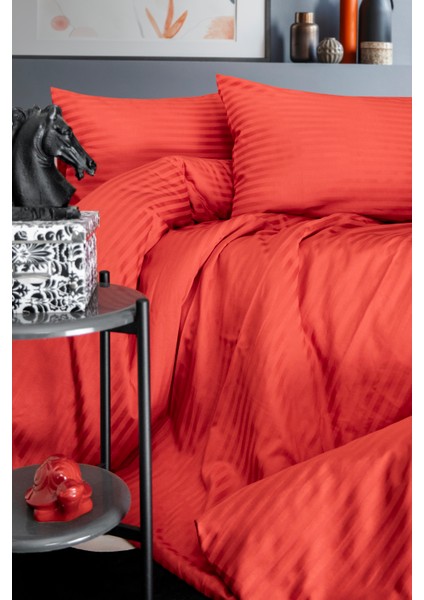 Kırmızı Çizgili Saten Tek Kişilik Nevresim Takımı Çarşafı Lastikli fiyatları