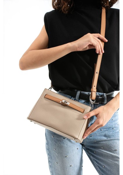 Kilit Detaylı Bayan Omuz ve Çapraz Çantası