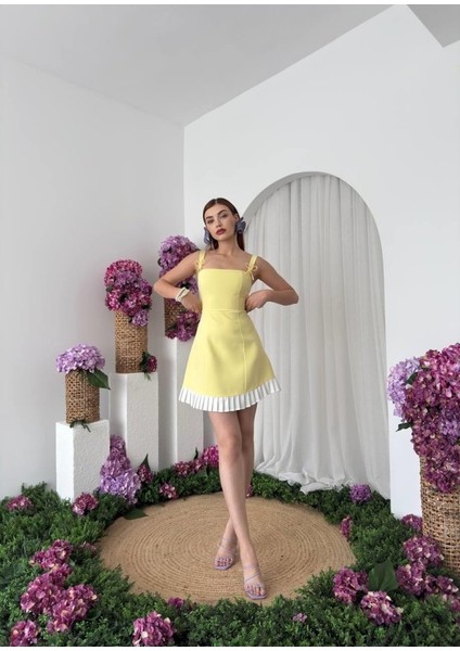 Steel Fiyonk Detay Elbise modelleri