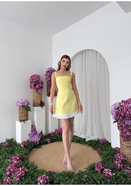 Steel Fiyonk Detay Elbise