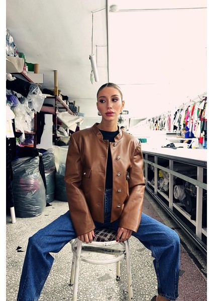 Kahverengi Önü Düğme Kapamalı Deri Ceket