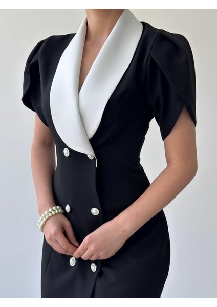 Reta Düğme Detaylı Elbise