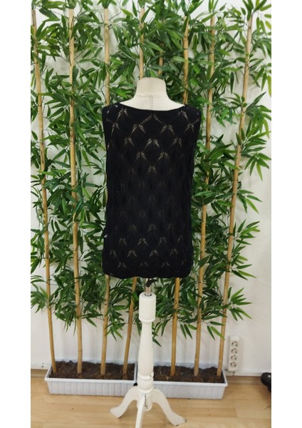 Kadın Askılı Yakalı Desenli Triko Bluz