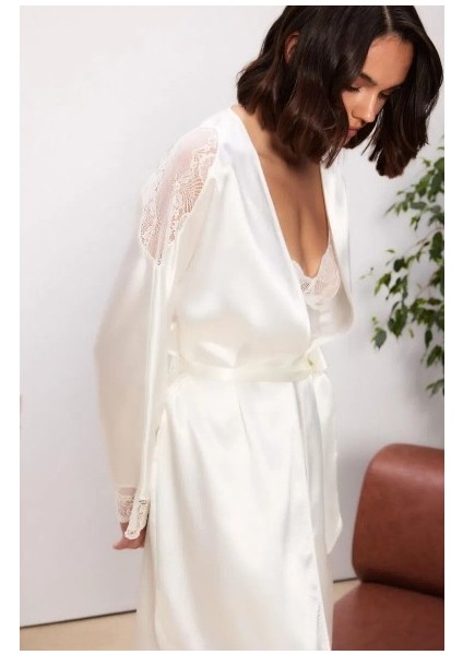 Saten Dantelli Kadın Gecelik ve Sabahlık Takımı - 4500 modelleri