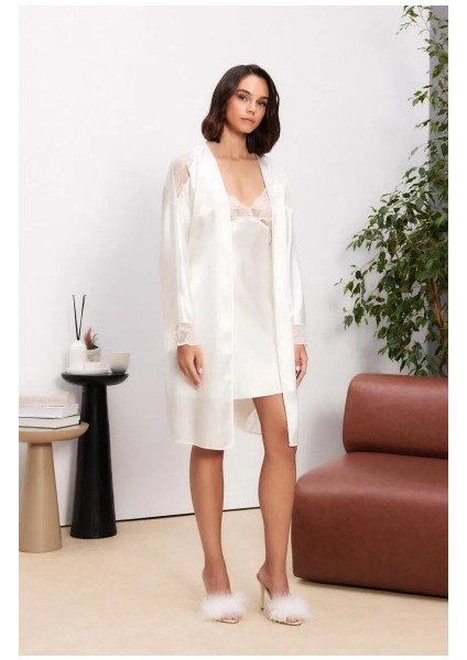 Saten Dantelli Kadın Gecelik ve Sabahlık Takımı - 4500 indirimleri