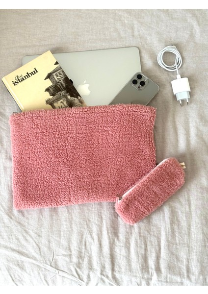 13, 14, 15, 16 inc Laptop Çantası Pembe Tedy Peluş Kumaş, Yumuşak Bilgisayar Kılıfı, % 100 Pamuklu Astarlı iç yüzey ,Fermuarlı Notebook Çantası, Kapitoneli Koruyucu Laptop Kılıfı