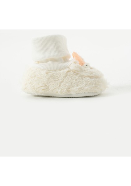 Kaydırmaz Taban Peluş Rahat Konforlu Çoraplı Kız Bebek Patik modelleri