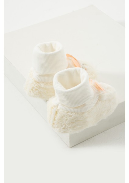 Kaydırmaz Taban Peluş Rahat Konforlu Çoraplı Kız Bebek Patik fırsatları