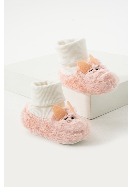 Kaydırmaz Taban Peluş Rahat Konforlu Çoraplı Kız Bebek Patik fiyatları
