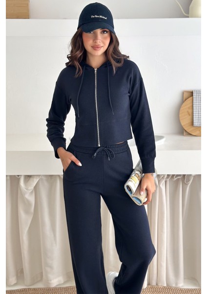 Kadın Fermuarlı Kapüşonlu Takım – Sportif & Günlük Konfor fırsatları