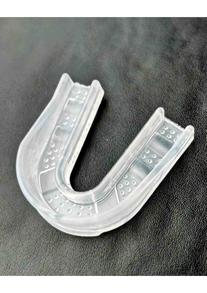 Şeffaf Kişiye Özel Diş Koruyucu Ağızlık – Spor ve Gece Kullanımı Için fiyatları
