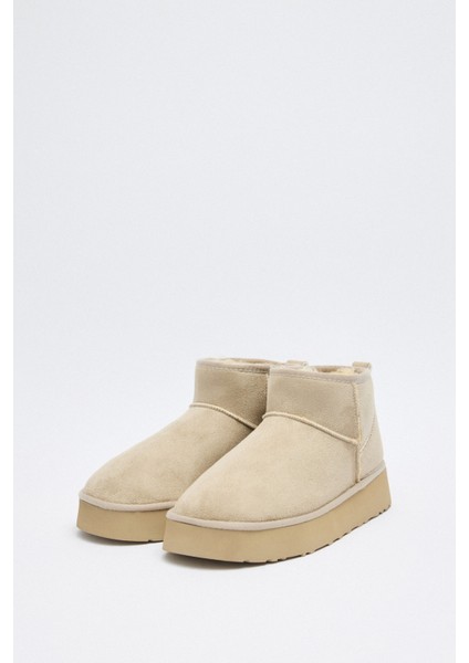 Bot 2519 - Içi Kürklü Kalın Tabanlı Bej Süet Kadın Bot