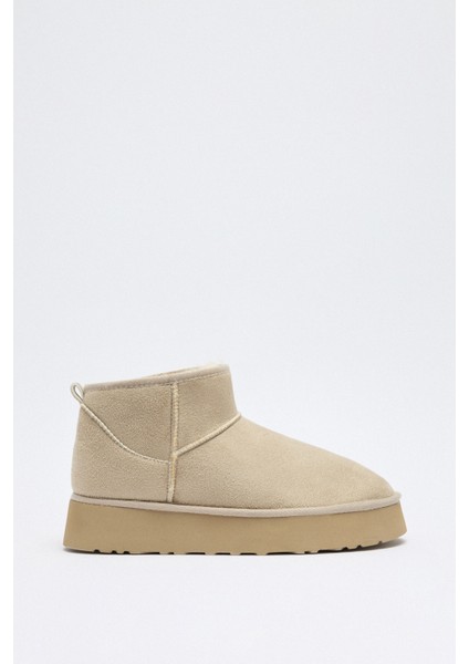 Bot 2519 - Içi Kürklü Kalın Tabanlı Bej Süet Kadın Bot fiyatları