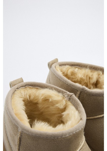 Bot 2519 - Içi Kürklü Kalın Tabanlı Bej Süet Kadın Bot fırsatları