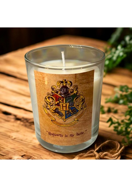 Hogwarts Dekoratif Mum – Soya Wax – Kış Çayı Kokulu – Harry Potter fiyatları