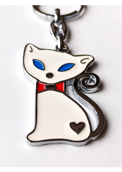 Mavi Gözlü Kırmızı Papyonlu Beyaz Kedi Metal Anahtarlık