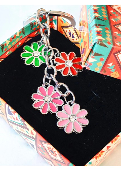 Renkli Papatyalardan Oluşan Metal Anahtarlık