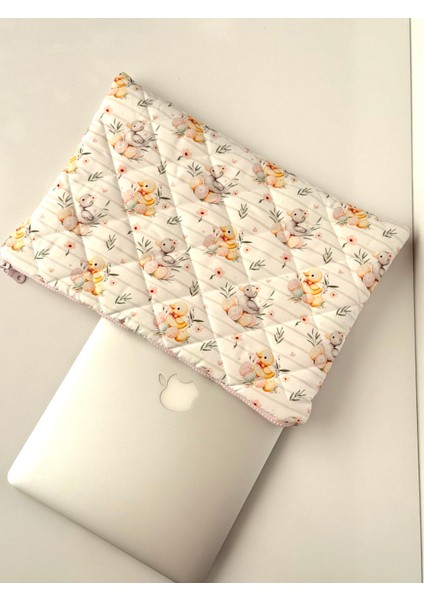 Ördek Desenli 13-14 Inç Laptop Kılıfı – MacBook Air Uyumlu Kılıf, Suya Dayanıklı Kapitoneli Bilgisayar Çantası, Ekru Evrak Çantası