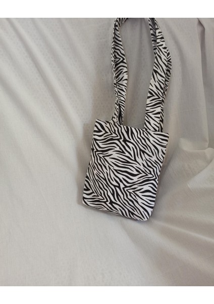 Mini Boy Zebra Desenli Baget Bez Çanta fiyatları