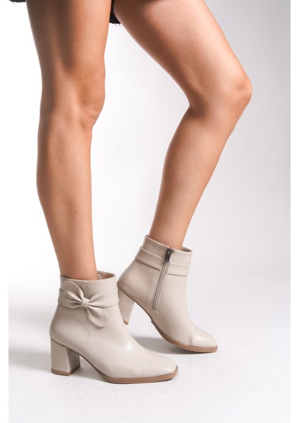 Kadın Fiyonk Detaylı Topuklu Bot 00121092 modelleri