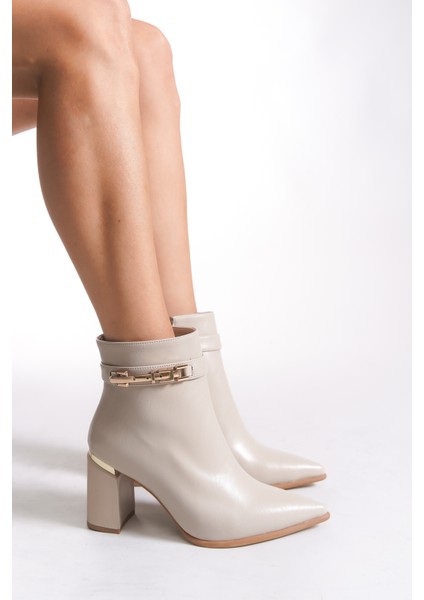 Kadın Sivri Burun Bot 0012062