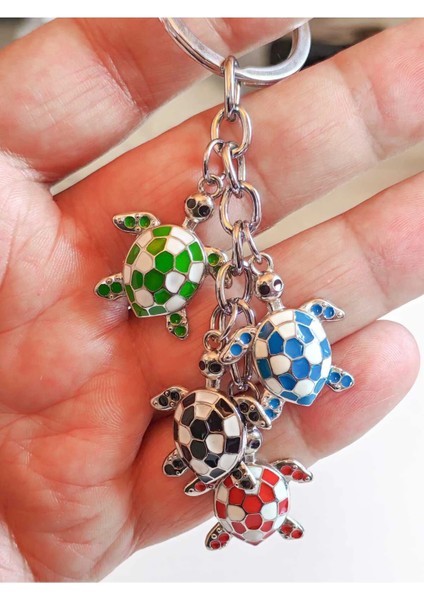 Farklı Renklerde Zincirli Kaplumbağalardan Oluşan Metal Anahtarlık