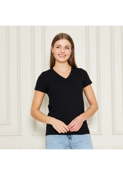 V Yaka Kadın T-Shirt