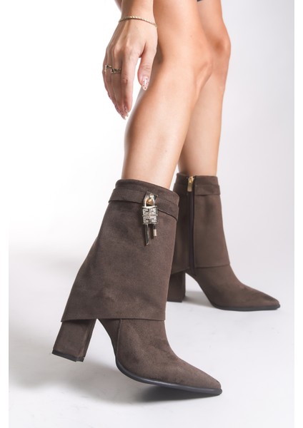 Kadın Sivri Burun Kısa Çizme 0012068 modelleri