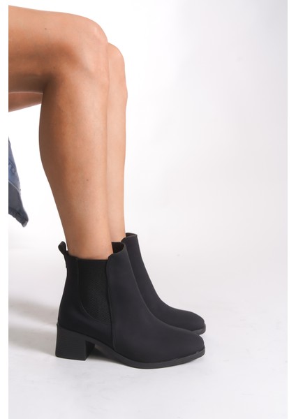 Tamnesra Kadın Bot 0012612