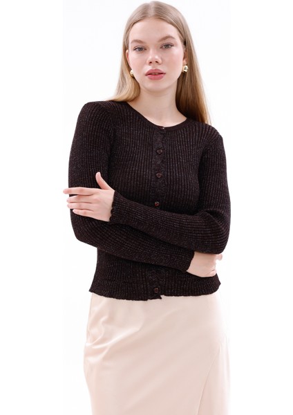 Önden Düğmeli Ince Simli Triko Hırka