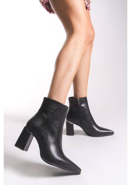 Kadın Sivri Burun Bot 0012060 modelleri