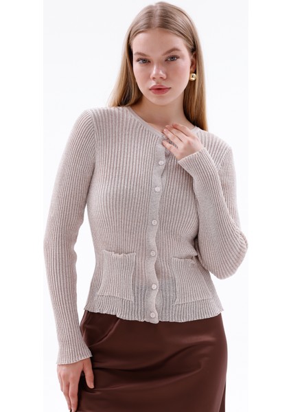 Önden Düğmeli Ince Simli Triko Hırka indirimleri