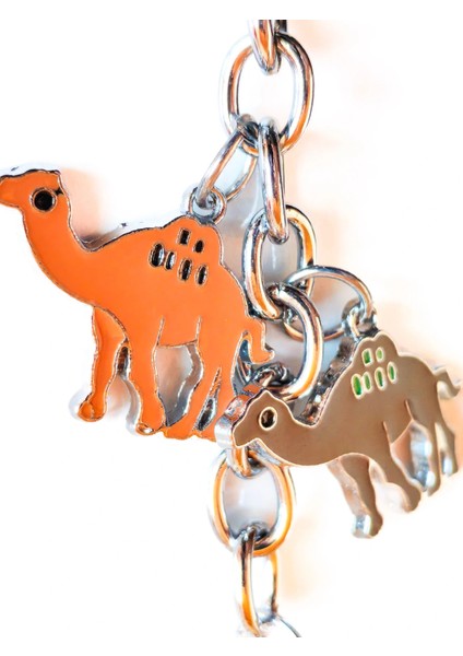 3 Farklı Deveden Oluşan Metal Anahtarlık fırsatları
