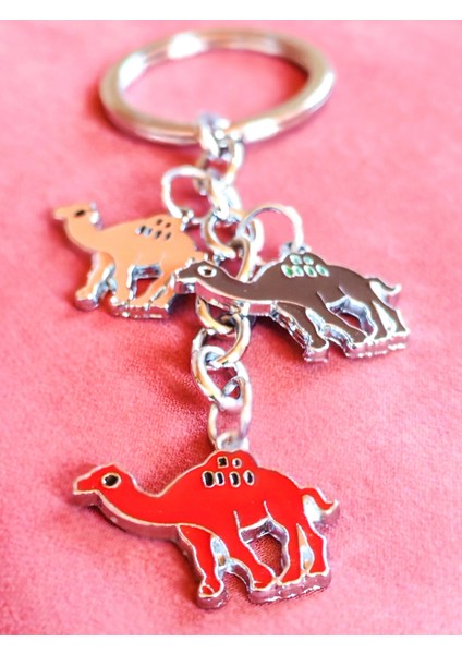3 Farklı Deveden Oluşan Metal Anahtarlık