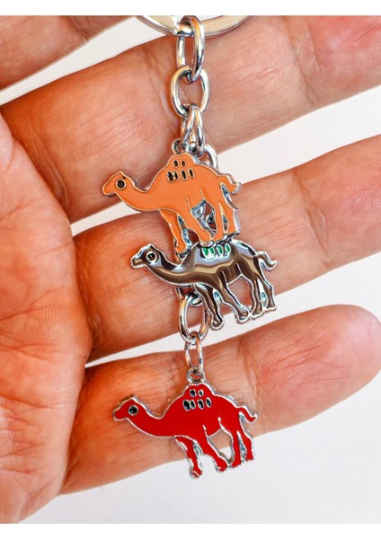 3 Farklı Deveden Oluşan Metal Anahtarlık