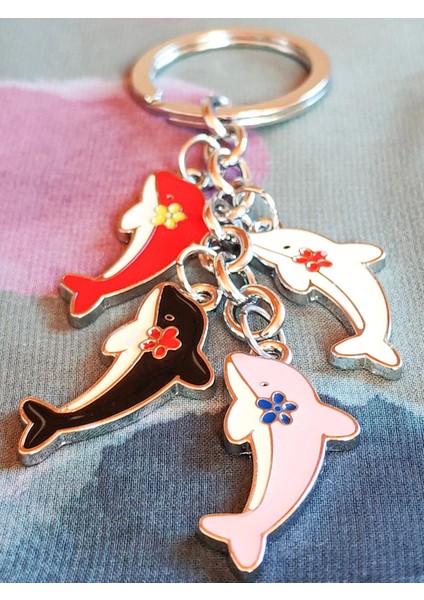 4 Farklı Renkte Yunus Balığından Metal Anahtarlık