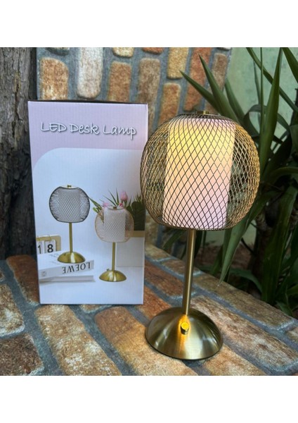 Metal Gold Ledli Sarjlı Masa Lambası modelleri