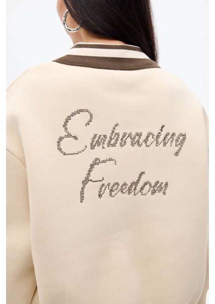 Bej Kadın Sweatshirt SWT00967 fırsatları