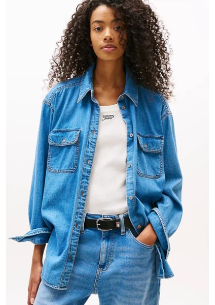 Kadın Rahat Kalıp Çift Göğüs Cepli Kot Gömlek - Mavi