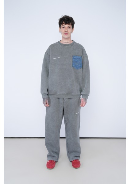 Oversize Gri Eşofman – Kontrast Mavi Cep Detaylı