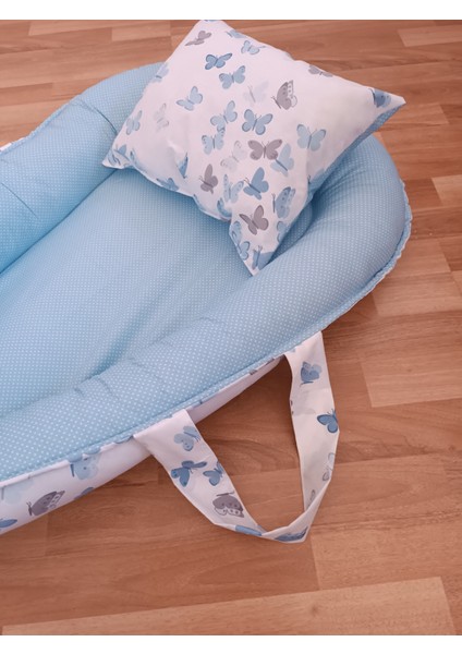 Mavi Benekli Beyaz Kelebekli Bebek Yatağı fırsatları