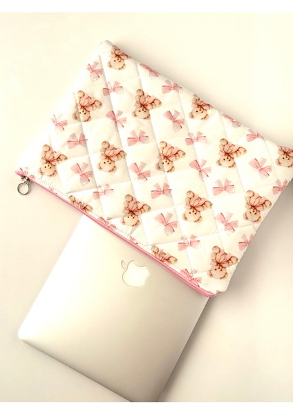 Ayıcık ve Fiyonk Desenli 13-14 Inç Laptop Kılıfı – MacBook Air Uyumlu Kılıf, Suya Dayanıklı Kapitoneli Bilgisayar Çantası, Ekru Evrak Çantası fiyatları