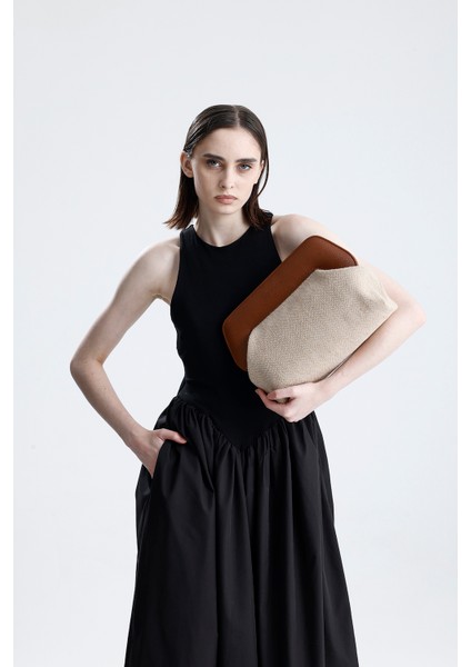 Kadın Kahverengi Çerçeveli Kendinden Desenli Jüt Clutch El Çantası fiyatları